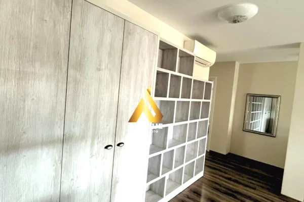 Jepet me Qira Apartament 2+1+2 te Rezidenca Long Hill, pranë TEG, Tiranë