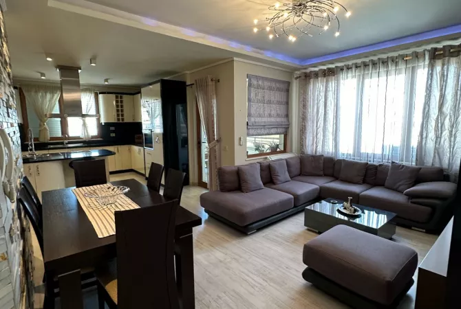 Shtepi ne shitje 3+1 ne Tirane - 230,000 Euro