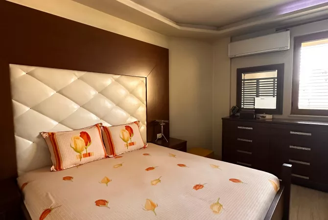 Shtepi ne shitje Apartament ne Tirane, 3+1, Mobilimi E mobiluar, Pagesa 230,000  Euro.