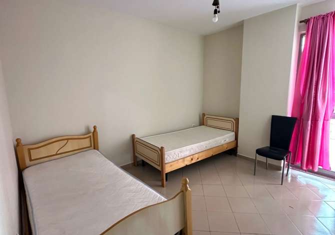 Shtepi me qera Apartament ne Tirane, 2+1, Mobilimi E mobiluar, Pagesa 40,000  Leke.