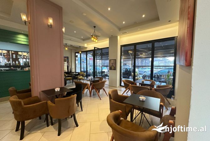 Ambient biznesi ne shitje 2+1 ne Tirane - 235,000 Euro