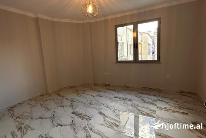 Shtepi ne shitje 2+1 ne Tirane - 135,000 Euro