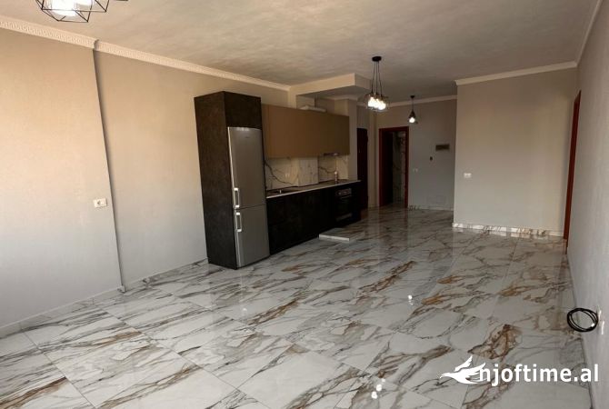 Apartment for sale in Tirana 2+1, Emty