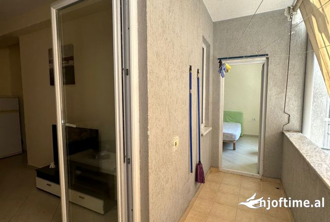 Shtepi me qera 1+1 ne Tirane - 35,000 Leke