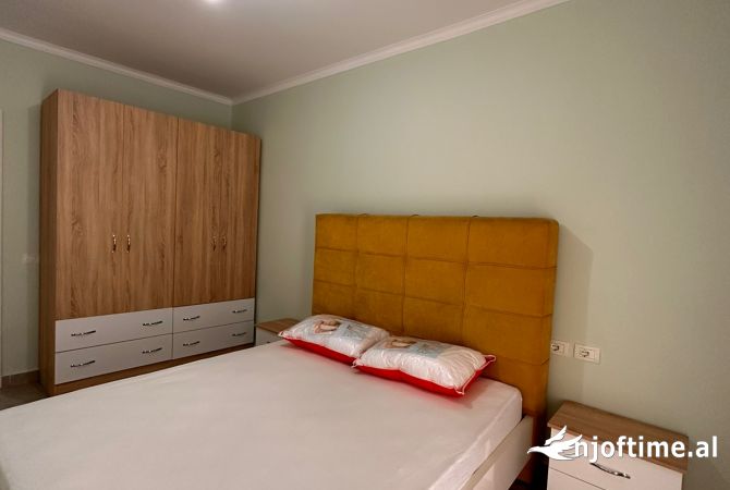 Shtepi me qera 1+1 ne Tirane - 38,000 Leke
