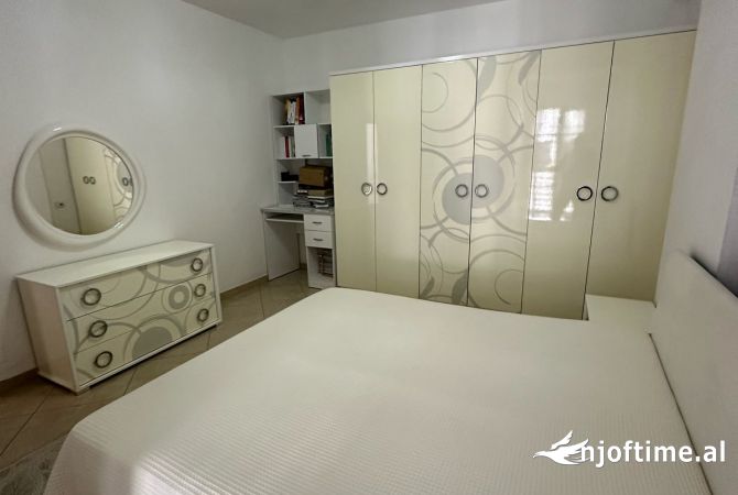Shtepi me qera 2+1 ne Tirane - 55,000 Leke
