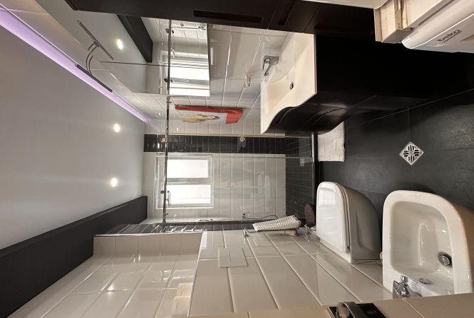 Shtepi me qera Apartament ne Tirane, 2+1, Mobilimi E mobiluar, Pagesa 600  Euro.