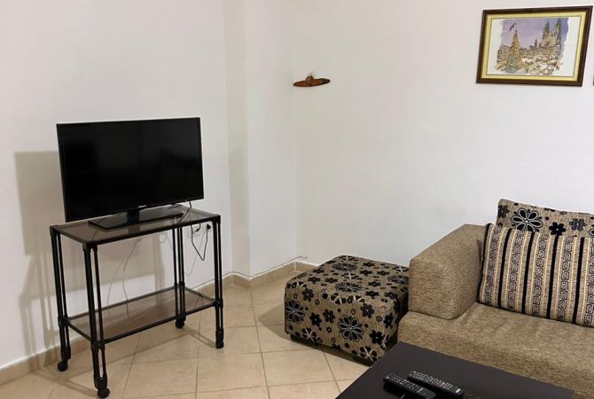 Shtepi me qera Apartament ne Tirane, 2+1, Mobilimi E mobiluar, Pagesa 35,000  Leke.