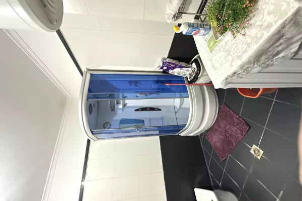 Shtepi me qera Apartament ne Tirane, 3+1, Mobilimi E mobiluar, Pagesa 500  Euro.