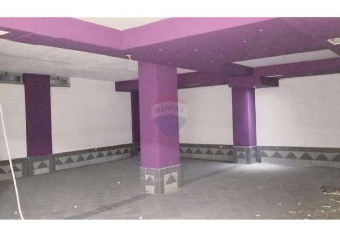 Ambient biznesi me qera 4+1 ne Tirane - 400 Euro