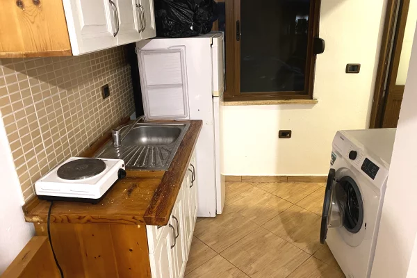 Shtepi me qera Garsoniere ne Tirane - 220 Euro