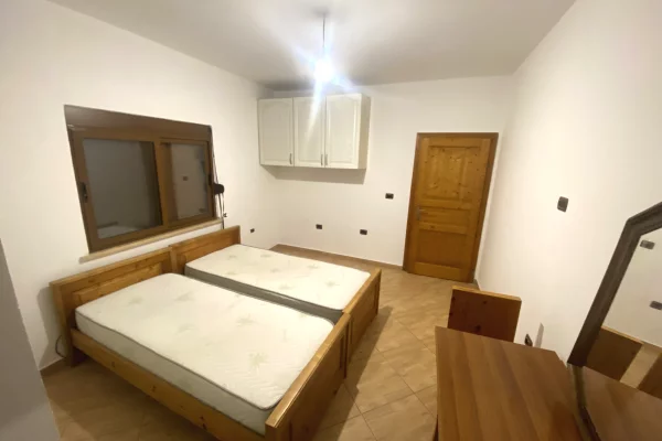 Shtepi me qera Garsoniere ne Tirane - 220 Euro