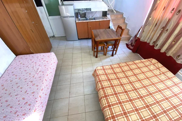 Shtepi me qera Garsoniere ne Tirane - 240 Euro