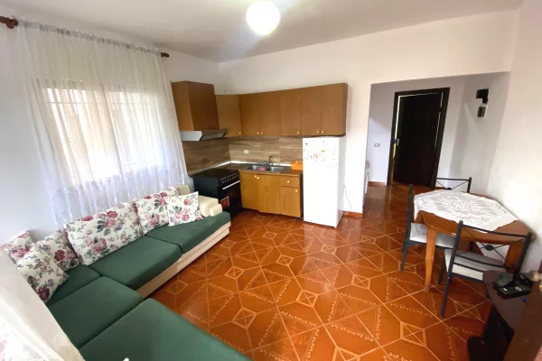 Shtepi me qera 1+1 ne Tirane - 350 Euro