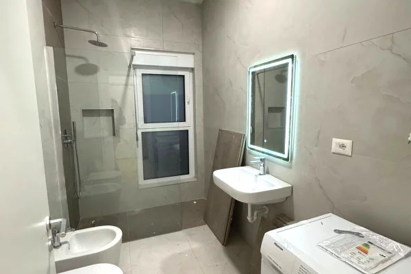 Shtepi me qera Apartament ne Tirane, 1+1, Mobilimi E mobiluar, Pagesa 50,000  Leke.