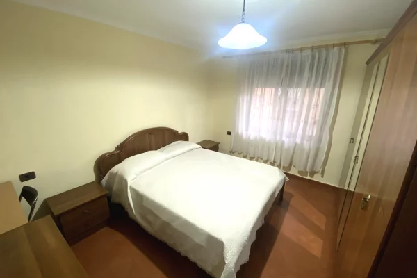 🏡 Jepet  Apartament 2+1 me Qera te ish Stacioni i Trenit, Tiranë