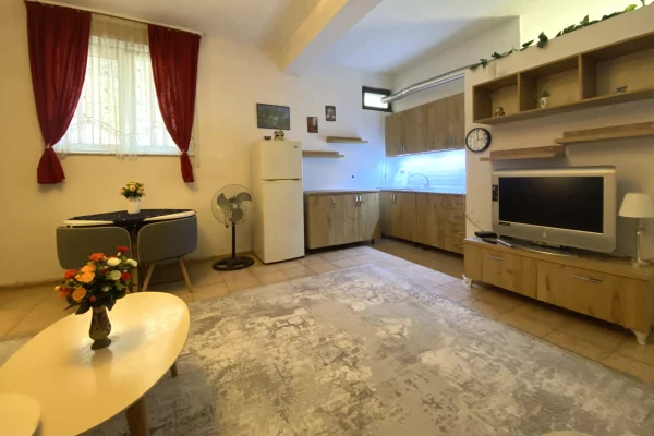 Villa di lusso in affitto a Tirana Garsoniere, Arredato