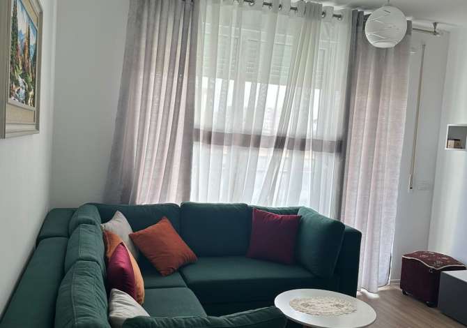 Shtepi me qera Apartament ne Tirane, 2+1, Mobilimi E mobiluar, Pagesa 450  Euro.