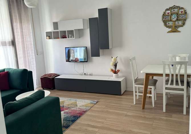 Shtepi me qera Apartament ne Tirane, 2+1, Mobilimi E mobiluar, Pagesa 450  Euro.