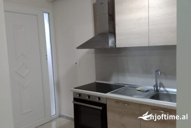Shtepi ne shitje 1+1 ne Tirane - 100,000 Euro