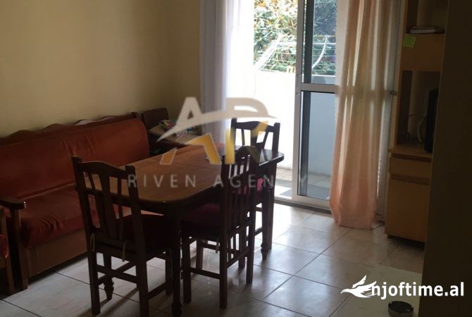 Shtepi me qera 3+1 ne Tirane - 650 Euro