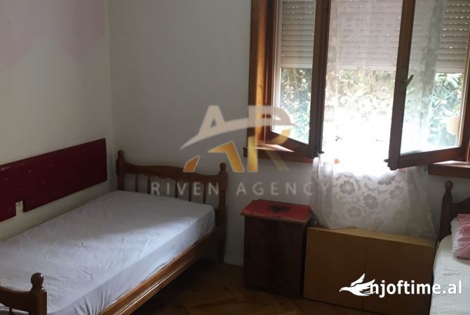 Shtepi me qera 3+1 ne Tirane - 650 Euro