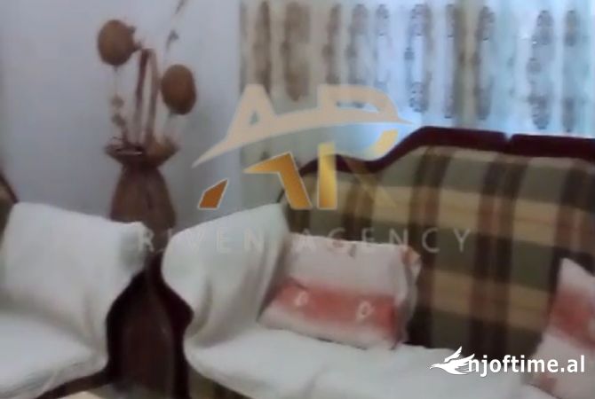 Shtepi me qera 2+1 ne Tirane - 45,000 Leke
