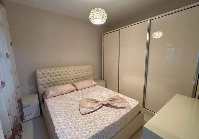 Shtepi ne shitje Apartament ne Durres, 2+1, Mobilimi E mobiluar, Pagesa 200,000  Euro.