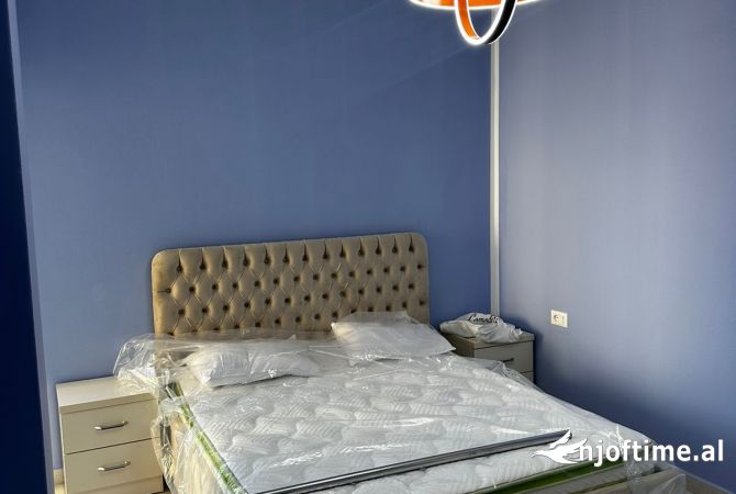 Shtepi me qera Apartament ne Tirane, 1+1, Mobilimi E mobiluar, Pagesa 500  Euro.