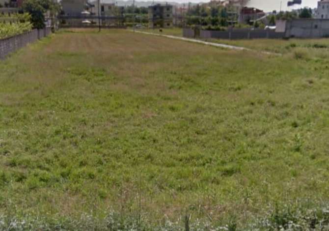 Truall ose Toke ne Tirane - 1,400,000 Euro