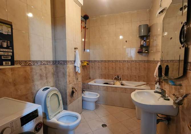 Shtepi me qera Apartament ne Tirane, 2+1, Mobilimi E mobiluar, Pagesa 700  Euro.
