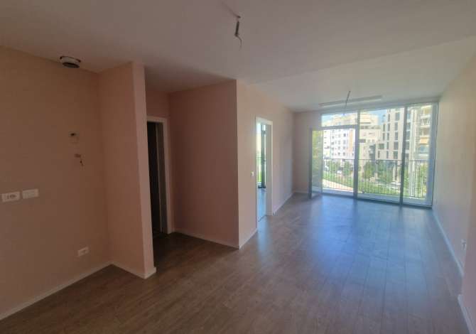 Ambient biznesi me qera 3+1 ne Tirane - 900 Euro