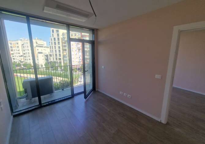 Ambient biznesi me qera 3+1 ne Tirane - 900 Euro