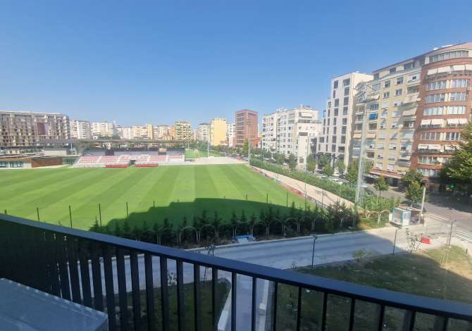 Jepet me qera ambjent per zyra te Lake view