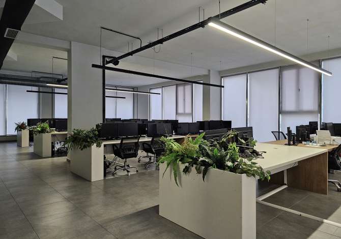 Ambient biznesi me qera 3+1 ne Tirane - 7,500 Euro