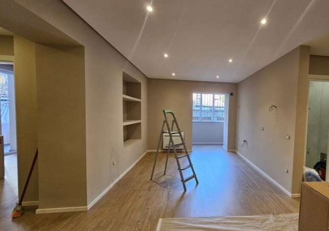 Ambient biznesi me qera 3+1 ne Tirane - 900 Euro