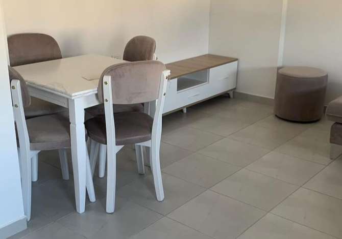 Shtepi me qera 2+1 ne Tirane - 600 Euro