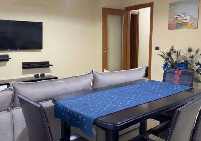 Shtepi me qera 2+1 ne Tirane - 900 Euro