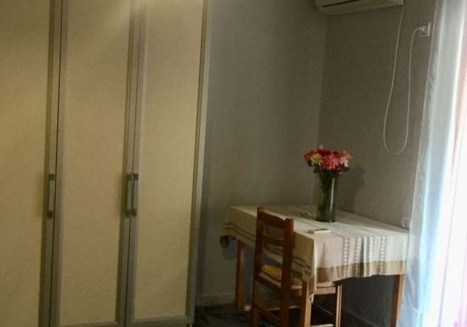 Shtepi me qera 3+1 ne Tirane - 700 Euro