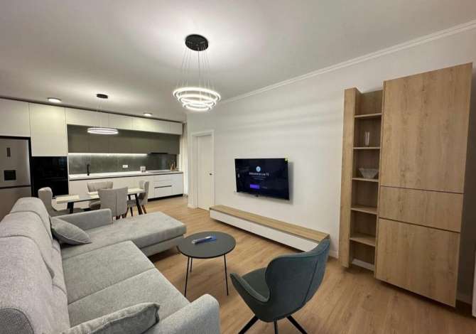 Shtepi me qera 2+1 ne Tirane - 1,200 Euro