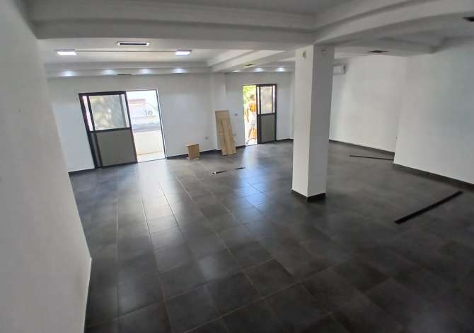 Ambient biznesi me qera 3+1 ne Tirane - 1,500 Euro