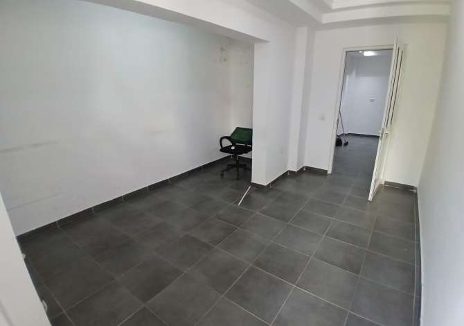 Ambient biznesi me qera 3+1 ne Tirane - 1,500 Euro