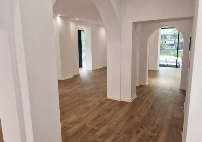 Ambient biznesi me qera 1+1 ne Tirane - 2,800 Euro