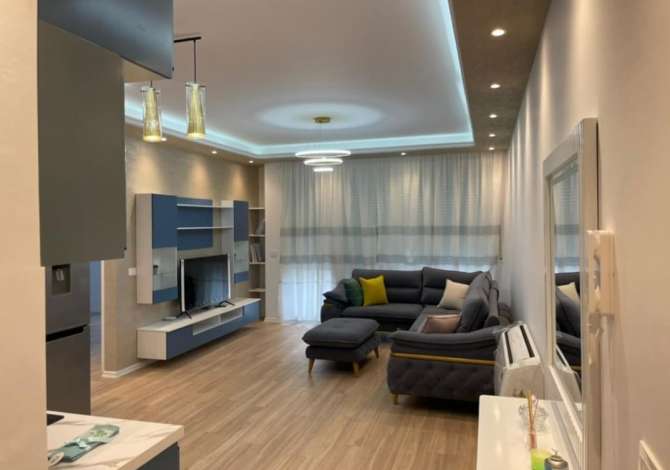 Shtepi me qera 2+1 ne Tirane - 800 Euro
