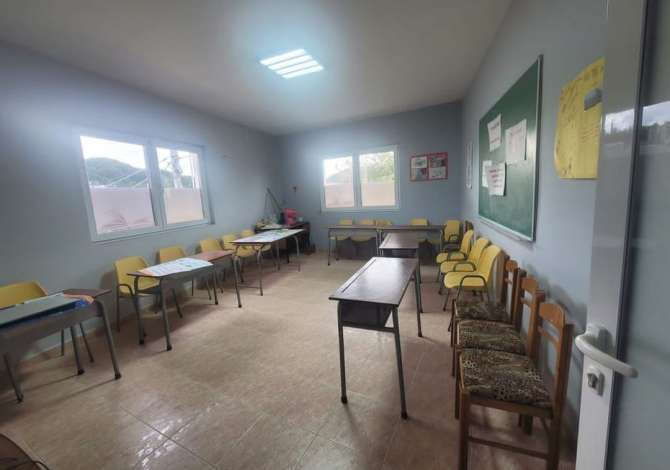 Ambient biznesi me qera 3+1 ne Tirane - 2,500 Euro