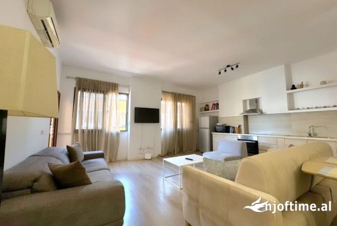 Shtepi ne shitje 3+1 ne Tirane - 350,000 Euro