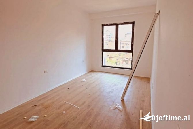 Shtepi ne shitje 2+1 ne Tirane - 244,000 Euro