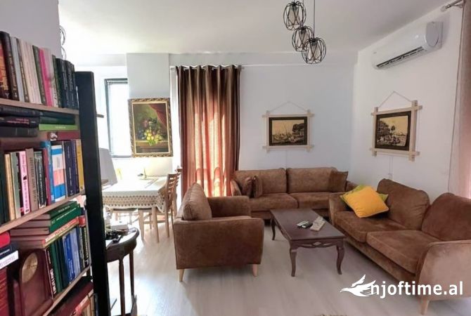 Shtepi ne shitje 2+1 ne Tirane - 185,000 Euro