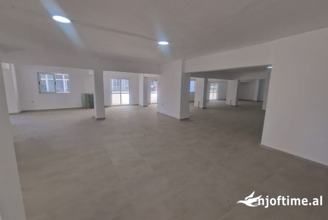 Ambient biznesi me qera 1+1 ne Tirane - 6,500 Euro