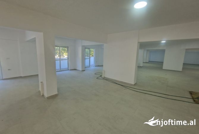 Ambient biznesi me qera 1+1 ne Tirane - 6,500 Euro